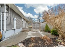 105 KLEINFELDT AVENUE - 39