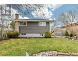105 KLEINFELDT AVENUE - 44