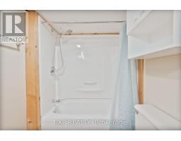 60 BEATTIE AVENUE - 27