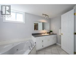 144 MERIDENE CRESCENT W - 29