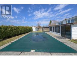 144 MERIDENE CRESCENT W - 37