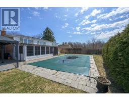 144 MERIDENE CRESCENT W - 40
