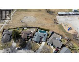 144 MERIDENE CRESCENT W - 42