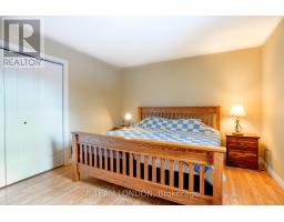 244 SYDENHAM STREET E - 15