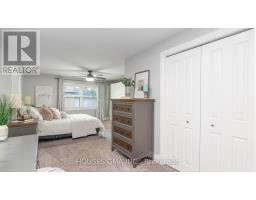 17 HUNT VILLAGE CRESCENT - 17