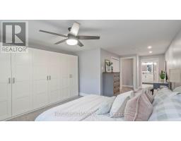17 HUNT VILLAGE CRESCENT - 19