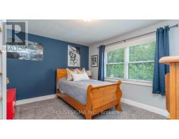 17 HUNT VILLAGE CRESCENT - 24