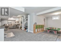 17 HUNT VILLAGE CRESCENT - 29