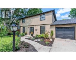 17 HUNT VILLAGE CRESCENT - 3