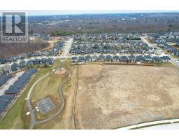 1056 TRAILSWAY AVENUE - 41