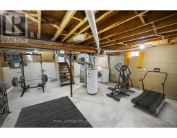 65 MANOR ROAD - 17