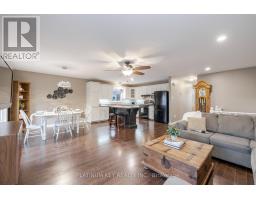 2245 TRILLIUM WAY - 10