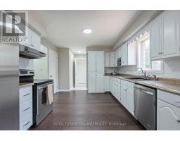 3 WARBLER HEIGHTS - 10