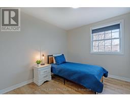 3 WARBLER HEIGHTS - 20