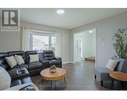 3 WARBLER HEIGHTS - 8