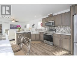 A22 - 4838 SWITZER DRIVE - 18