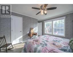 A22 - 4838 SWITZER DRIVE - 28