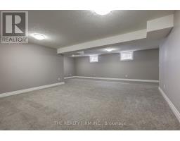 696 BENNETT CRESCENT - 30