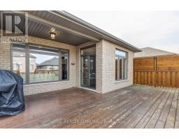 696 BENNETT CRESCENT - 38