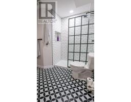 6926 VALLAS CIRCLE - 35