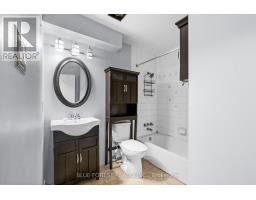 21 - 140 CONWAY DRIVE - 18