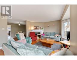 19 - 1548 RICHMOND STREET - 18