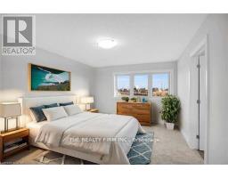 948 EAGLETRACE DRIVE - 37