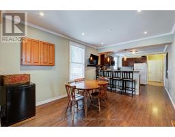 4 ADELAIDE STREET S - 8