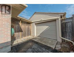 69 ALAYNE CRESCENT - 39