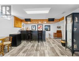 19 DALEWOOD DRIVE - 33