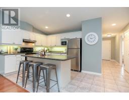 20 - 1241 BEAVERBROOK AVENUE - 14