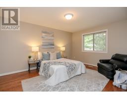 20 - 1241 BEAVERBROOK AVENUE - 27