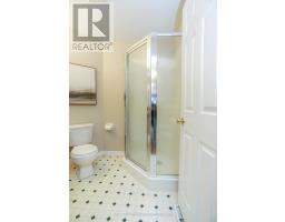 20 - 1241 BEAVERBROOK AVENUE - 30