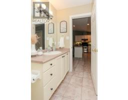 20 - 1241 BEAVERBROOK AVENUE - 36