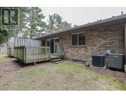 20 - 1241 BEAVERBROOK AVENUE - 41