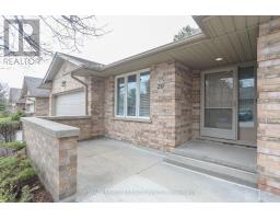 20 - 1241 BEAVERBROOK AVENUE - 7