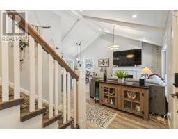 21 CHINIQUY STREET - 4