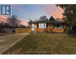 A - 246 MCKELLAR STREET - 3