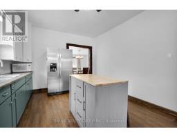 42 BELL STREET - 12