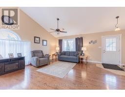 42 KING STREET - 25
