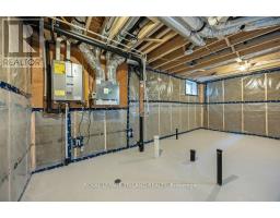 57 SILVERLEAF PATH - 37