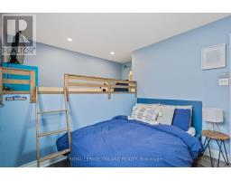 30 HAGERMAN CRESCENT - 26