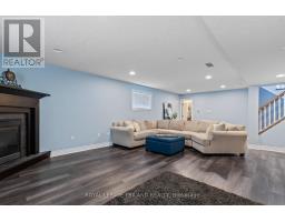 30 HAGERMAN CRESCENT - 31