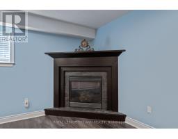 30 HAGERMAN CRESCENT - 35