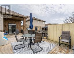 30 HAGERMAN CRESCENT - 41