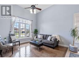 30 HAGERMAN CRESCENT - 6