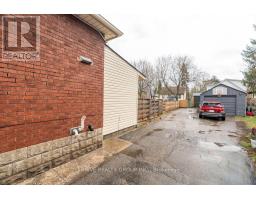 65 BEATTIE AVENUE - 32