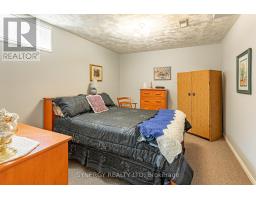 16 PARKVIEW DRIVE - 27