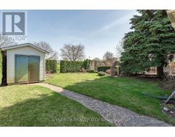 16 PARKVIEW DRIVE - 32