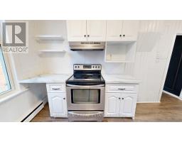 173 CHELSEA AVENUE N - 12
